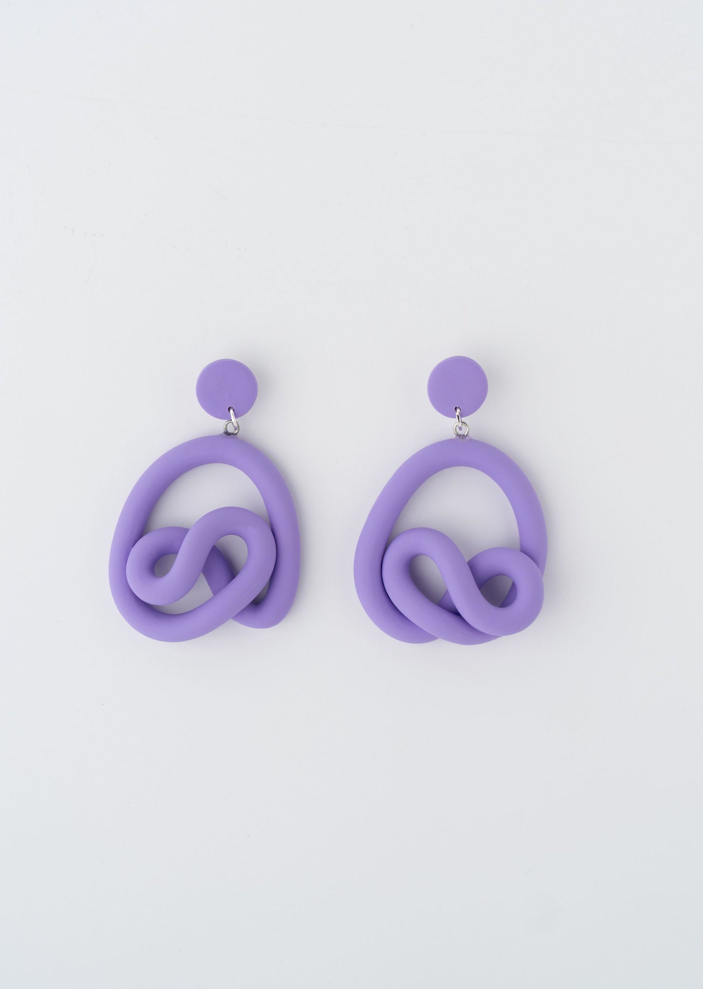 Gran Nudo Clay Earrings